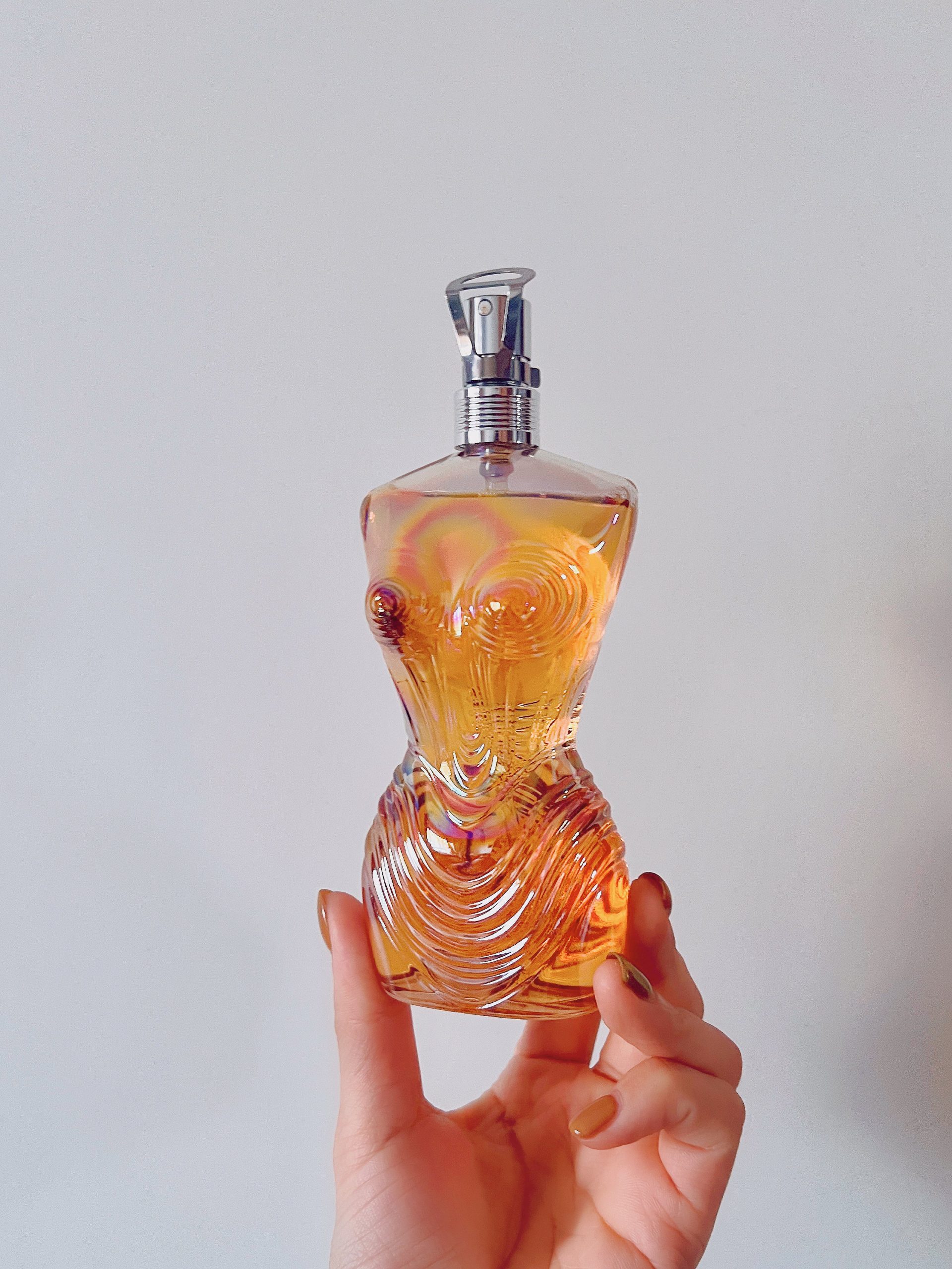 高缇耶 美丽束身胸衣 Jean Paul Gaultier Classique Belle en Corset